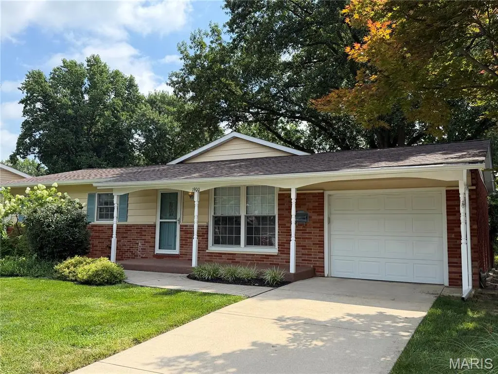 1900 Stanford Place, Edwardsville, IL 62025 - #1