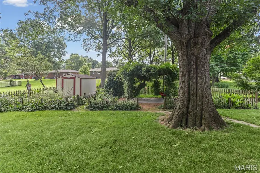 1900 Stanford Place, Edwardsville, IL 62025 - #3