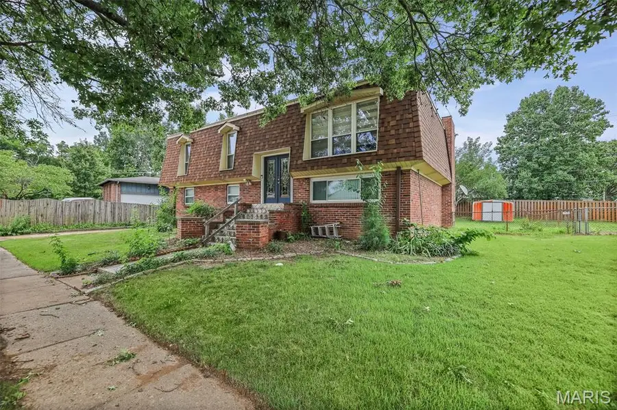 4712 Tonga Drive, Saint Louis, MO 63128 - #3