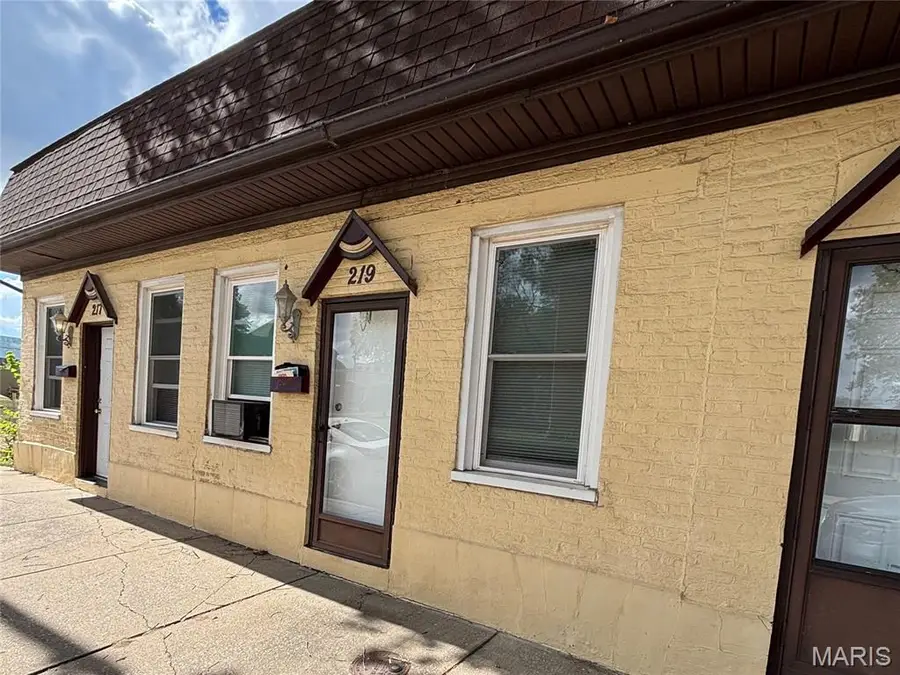 219 N High Street, Belleville, IL 62220 - #2