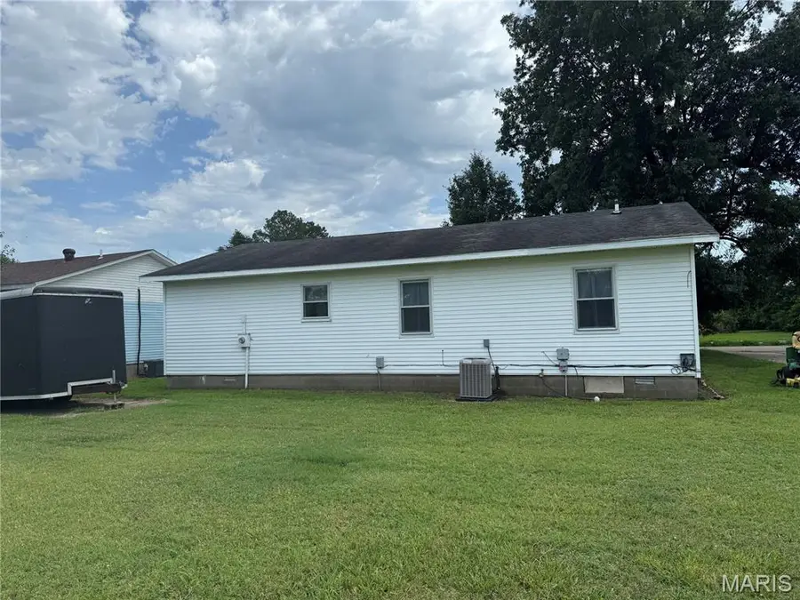 1334 Shelby Avenue, Sikeston, MO 63801 - #3