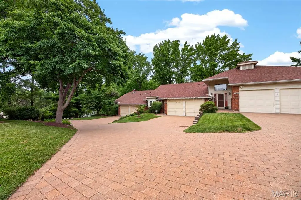 12950 Autumn View Drive, Saint Louis, MO 63146 - #1