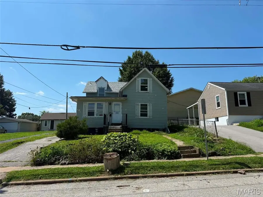 9442 Marlowe Avenue, Saint Louis, MO 63114 - #2