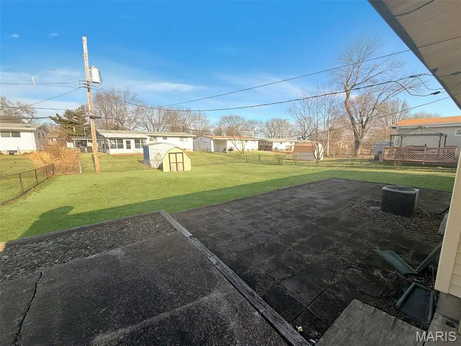 2325 Pheasant Drive, Florissant, MO 63031 - #2