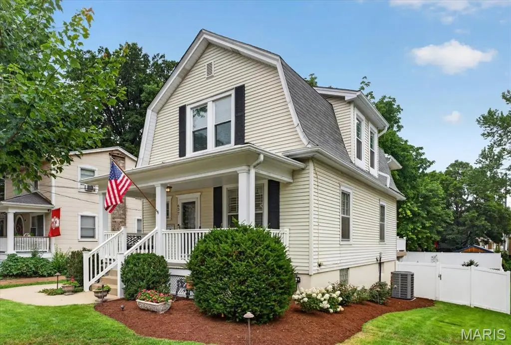 637 Atalanta Avenue, Webster Groves, MO 63119 - #1