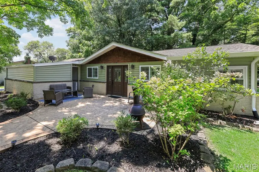 459 W Lake Drive, Edwardsville, IL 62025 - #2