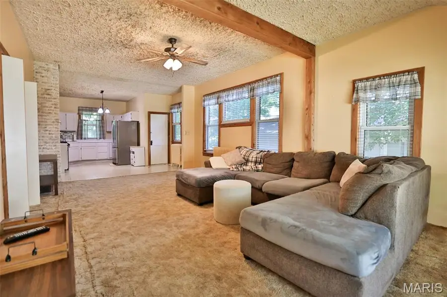 8 Abner Place, Edwardsville, IL 62025 - #3