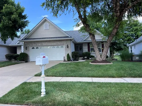 404 Dames Park Drive #84B, O'Fallon, MO 63366