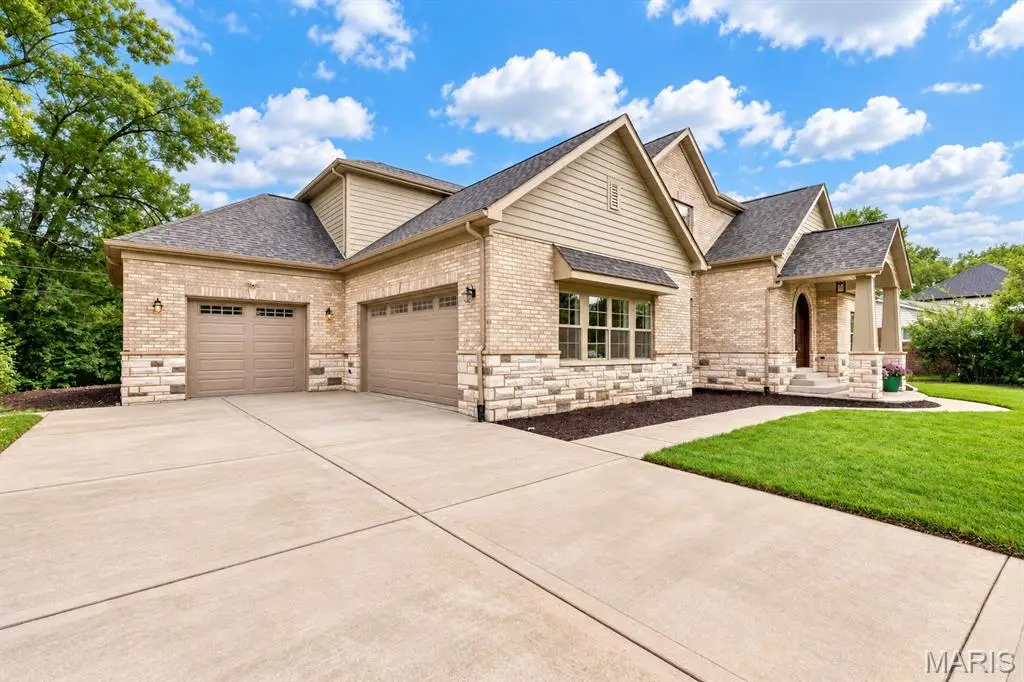 9 Bon Price Lane, Olivette, MO 63132 - #1