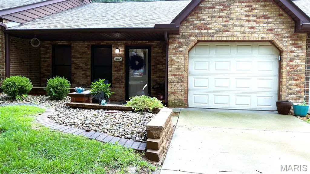 307 Northcrest Drive, Collinsville, IL 62234 - #1