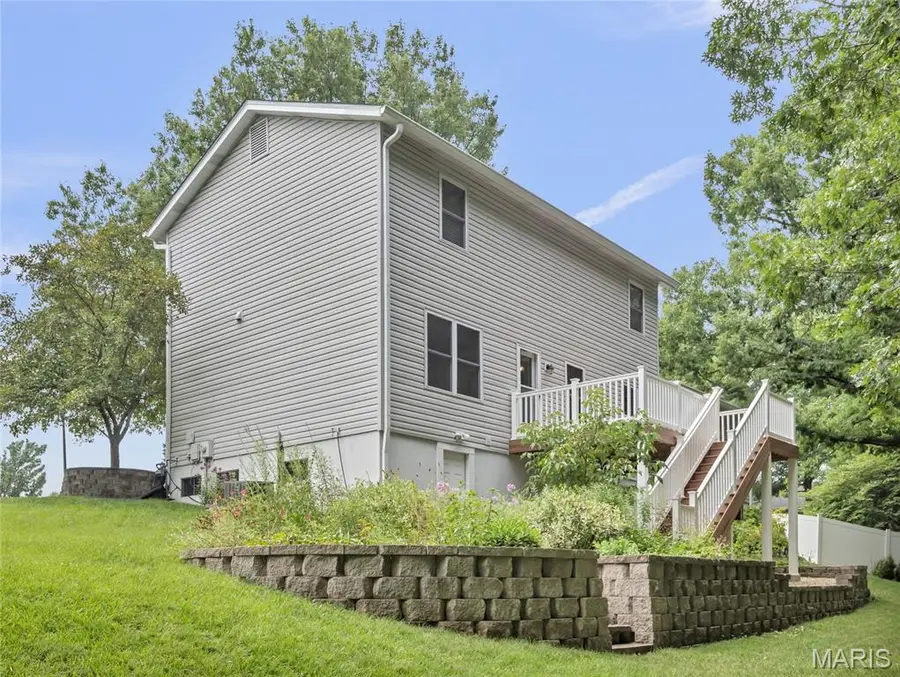 21 Fort Zumwalt Drive, Ofallon, MO 63366 - #3