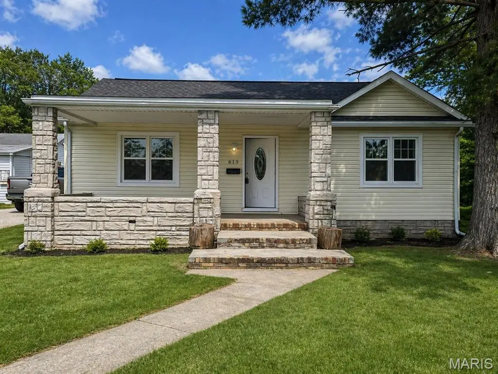 819 Mildred Avenue, Cahokia, IL 62206 - #1