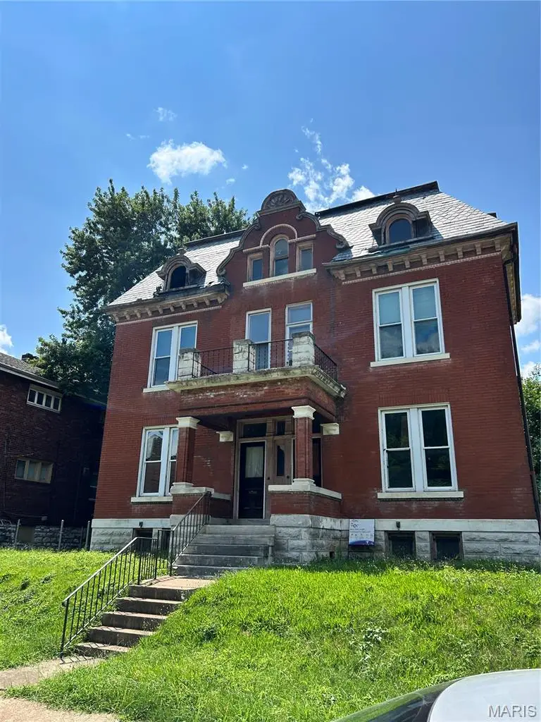 8447 Newby Street, Saint Louis, MO 63147 - #3