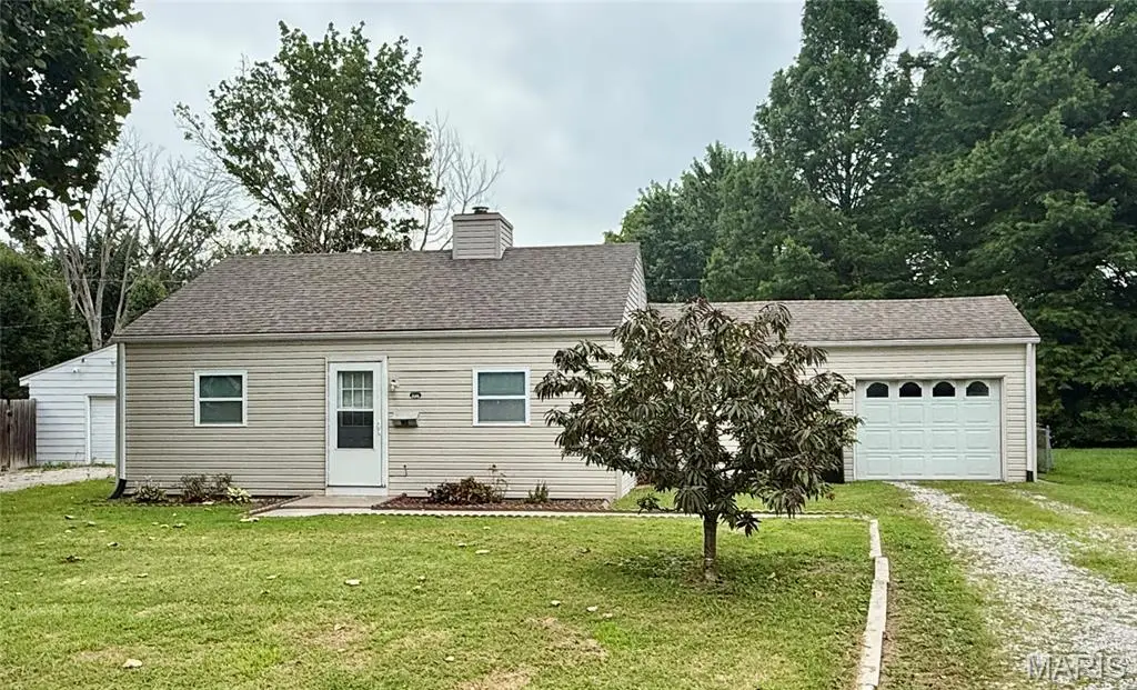 330 N 40th Street, Belleville, IL 62226 - #1