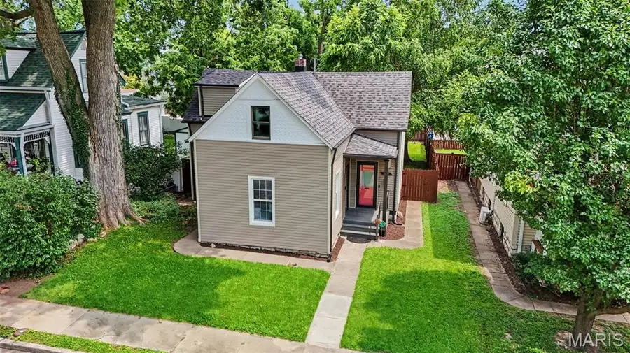 318 N Benton Avenue, Saint Charles, MO 63301 - #3