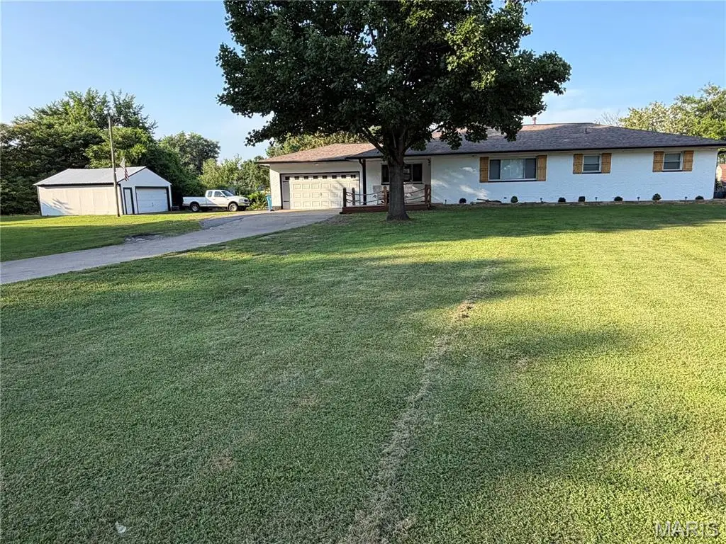 4330 Lake Drive, Granite City, IL 62040 - #1