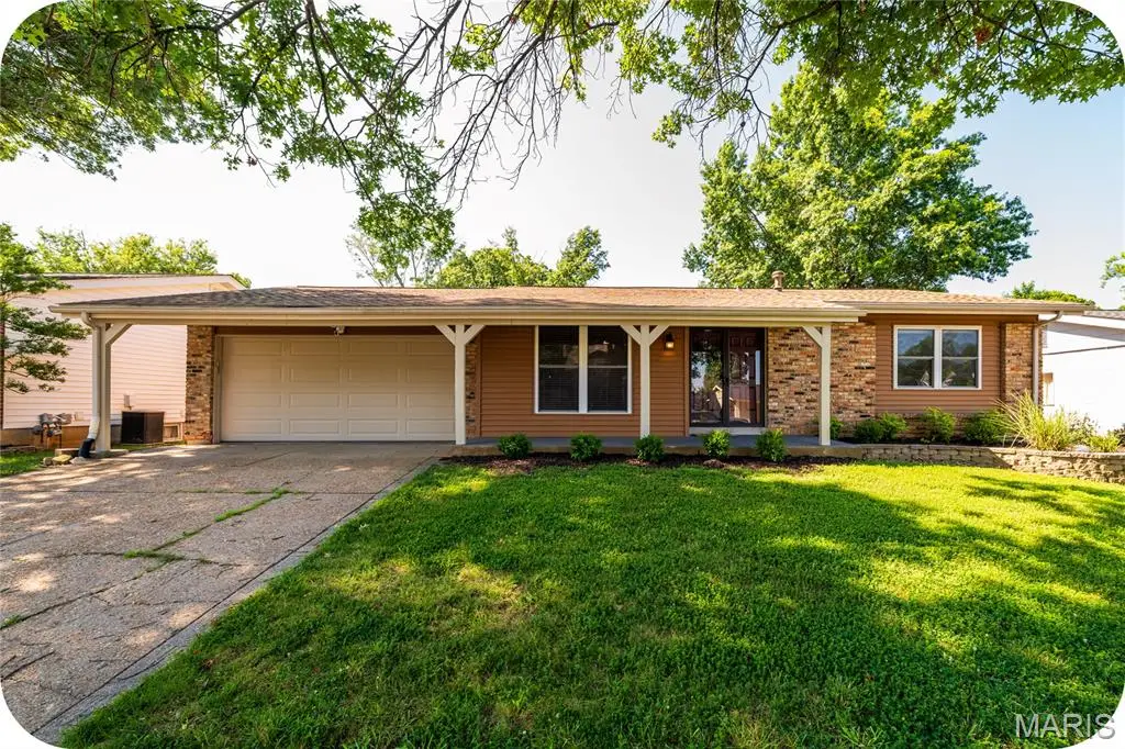 830 Westrun Drive, Ballwin, MO 63021 - #1
