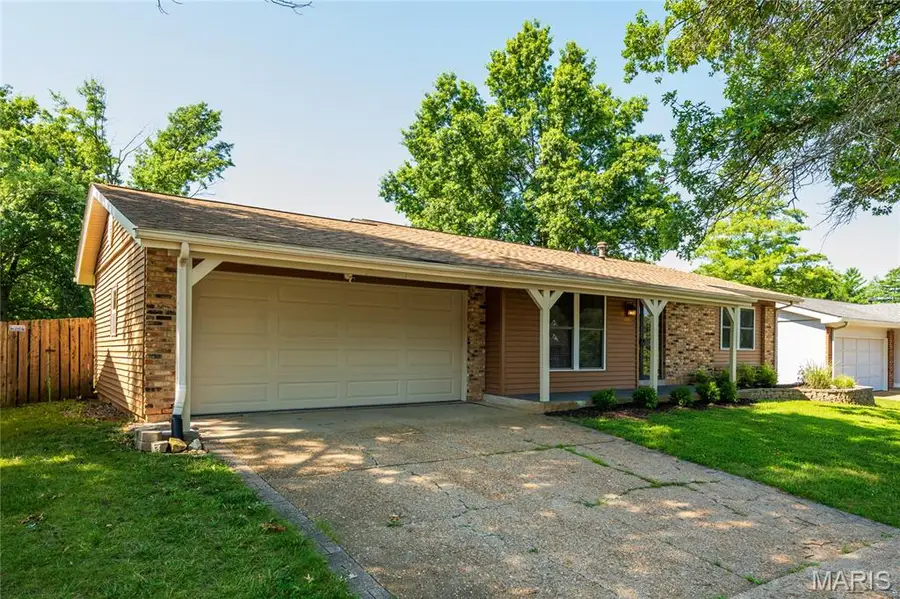 830 Westrun Drive, Ballwin, MO 63021 - #3