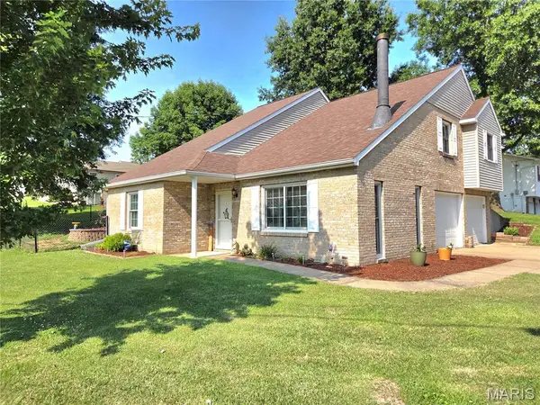144 Rosewood Drive, Hannibal, MO 63401