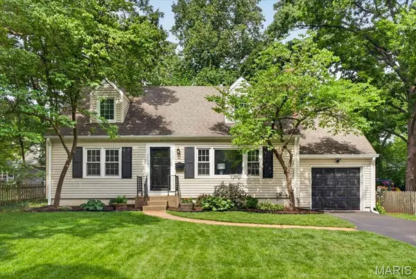 1117 Elm Drive, Webster Groves, MO 63119