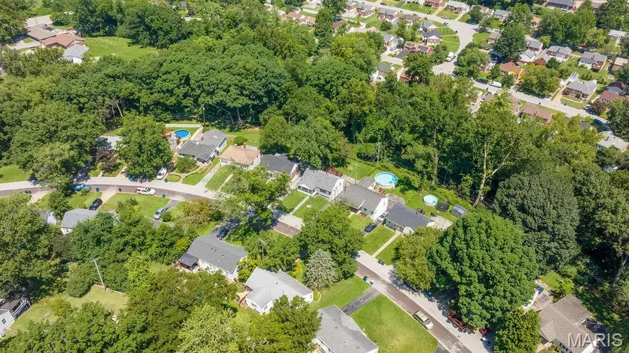 7133 Circleview Drive, Affton, MO 63123 - #2