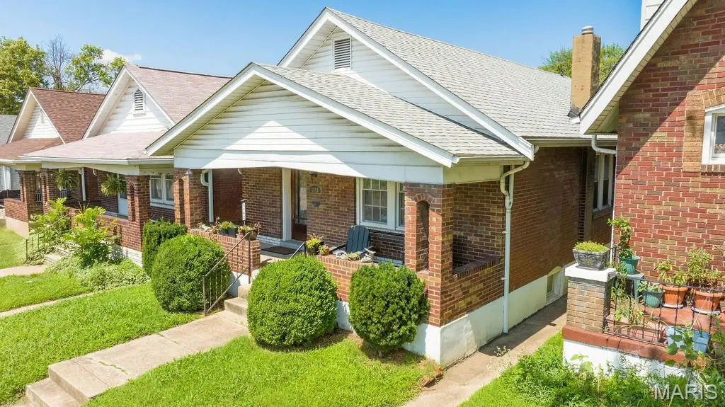 3163 Hampton Avenue, Saint Louis, MO 63139 - #1
