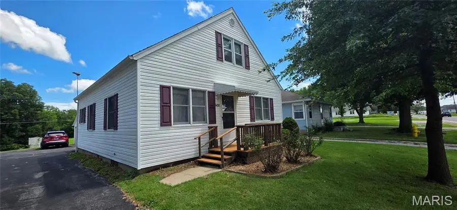 2432 State Street, Chester, IL 62233 - #2