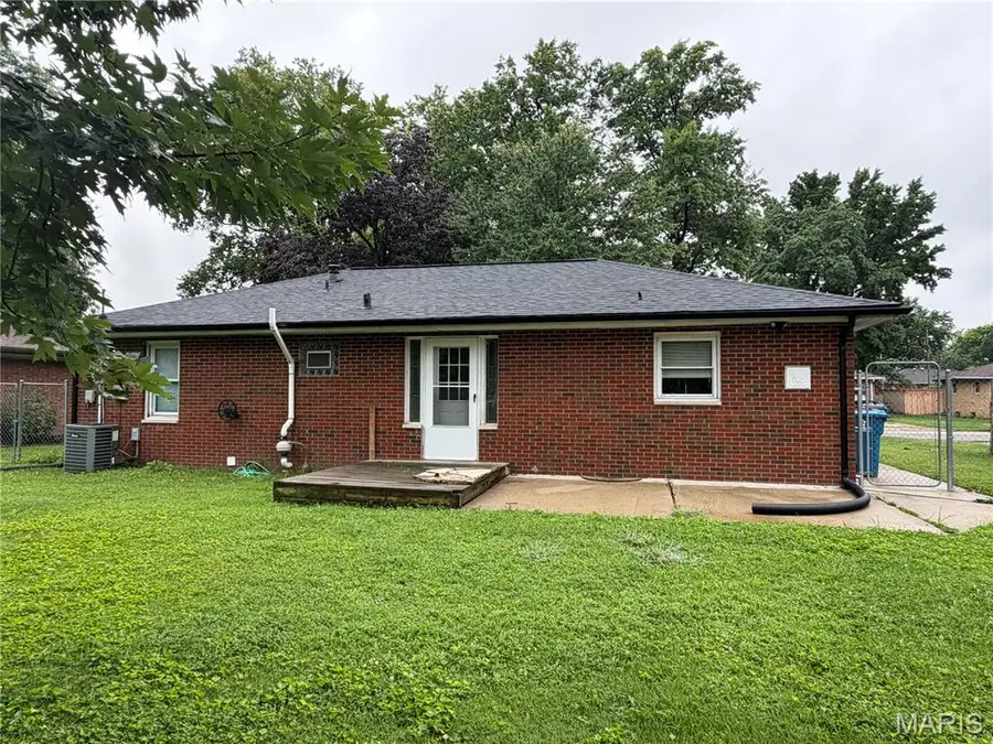 2307 Saint Bernard Avenue, Granite City, IL 62040 - #2