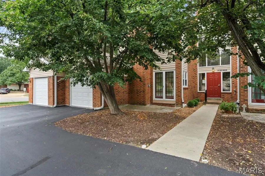 1316 Holgate Drive #F1, Ballwin, MO 63021 - #2