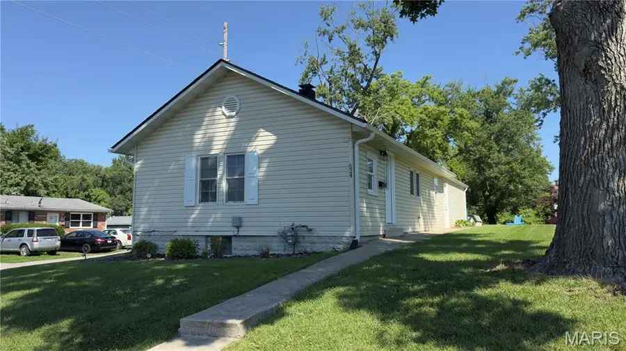 524 5th Street, Bethalto, IL 62010 - #2