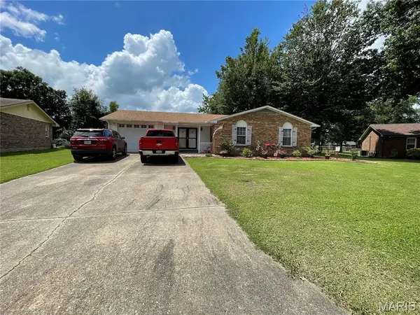 841 Stanford Drive, Sikeston, MO 63801