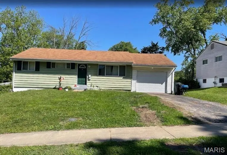 7753 Paddington Drive, Saint Louis, MO 63121 - #1