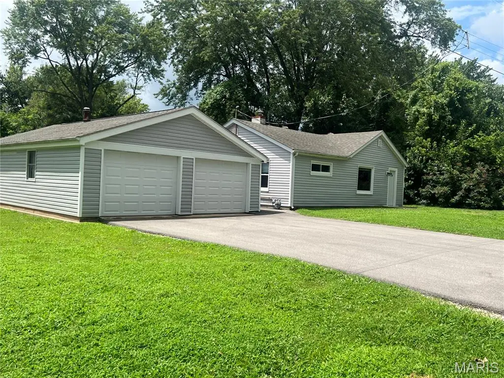 117 Edgewood Drive, Belleville, IL 62223 - #1