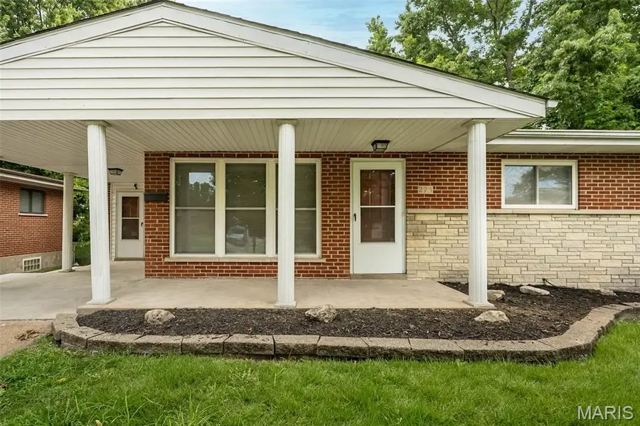 275 Paul Avenue, Florissant, MO 63031 - #2