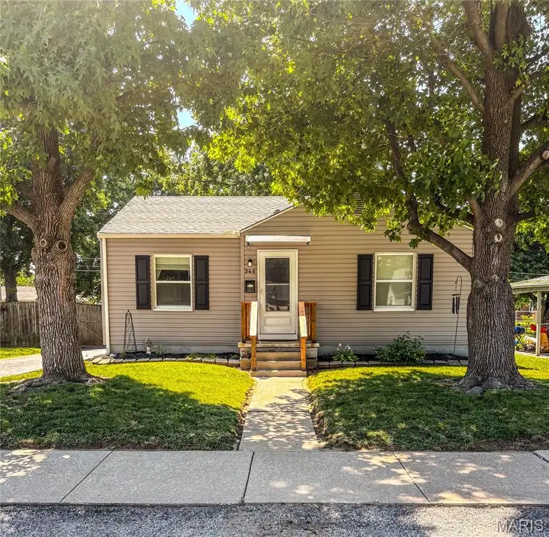 346 12th Street, Wood River, IL 62095 - #1