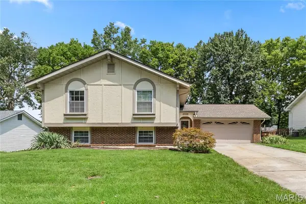 4036 Bellvue Drive, St Peters, MO 63376