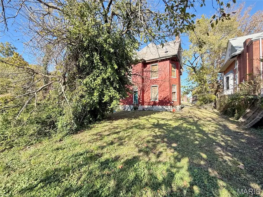 4762 Labadie Avenue, Saint Louis, MO 63115 - #3
