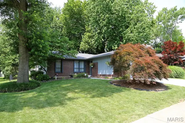 1571 Barkwood Drive, Florissant, MO 63031