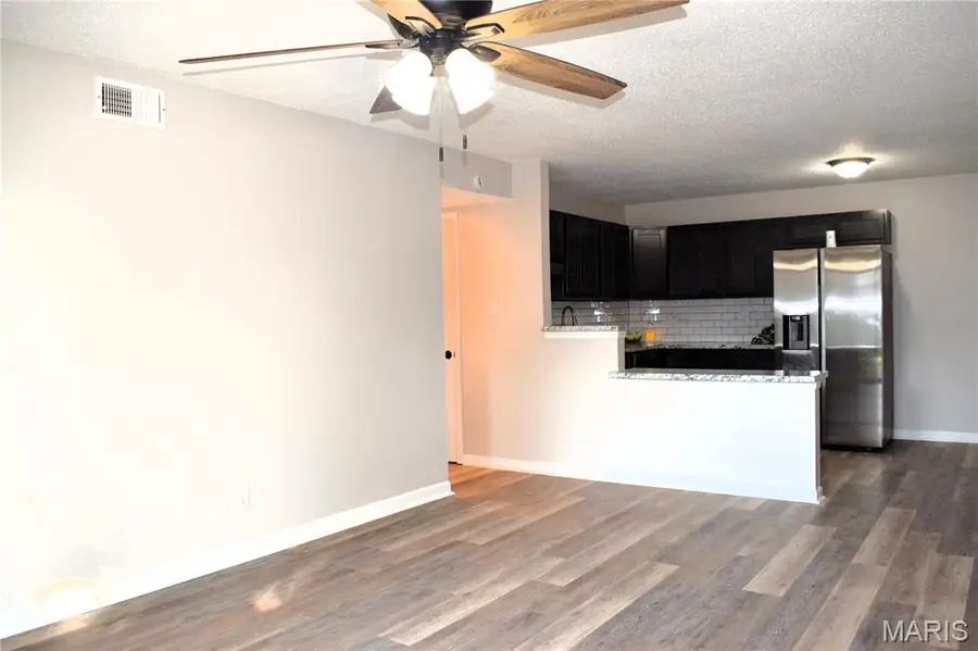 5766 Westphalia Lane #B, Oakville, MO 63129 - #3