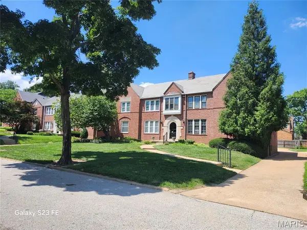 7723 Gannon Avenue, St Louis, MO 63130