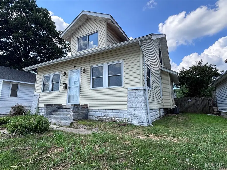 75 Eckhard Avenue, Wood River, IL 62095 - #3