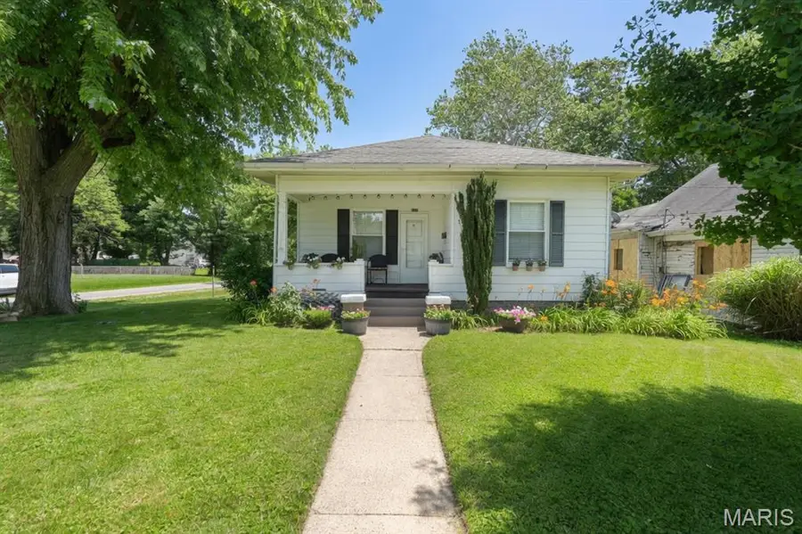 610 N 4th Street, Benld, IL 62009 - #2