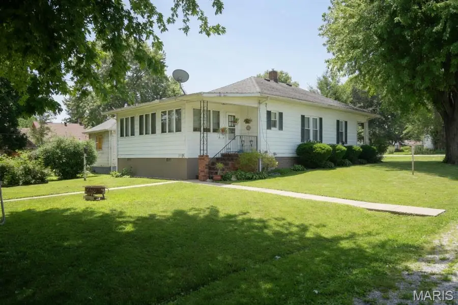610 N 4th Street, Benld, IL 62009 - #3