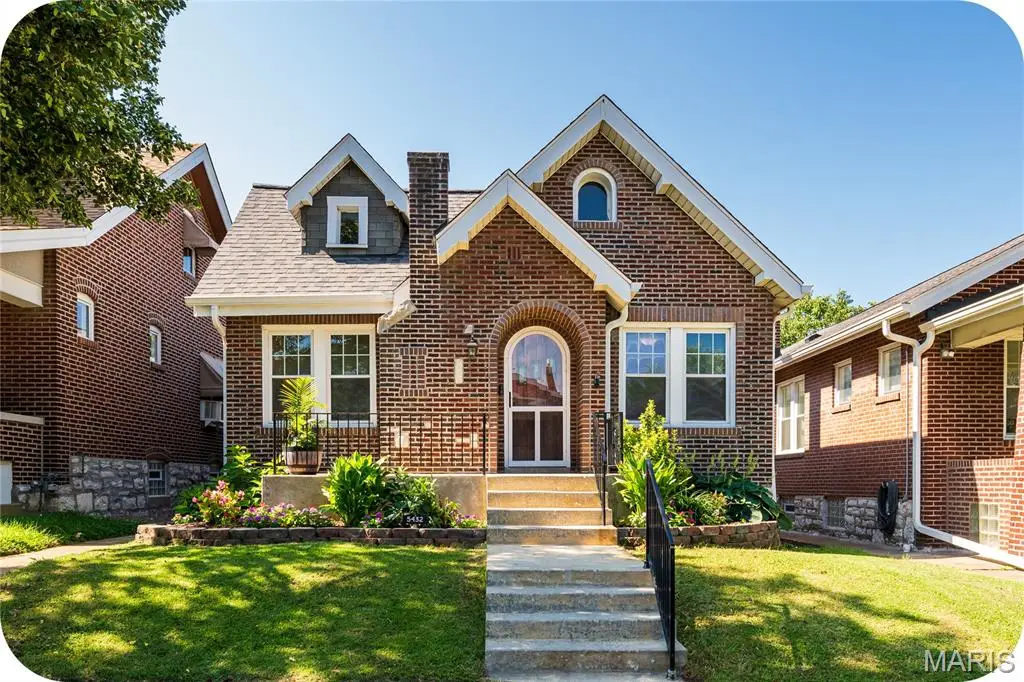 5432 Rosa Avenue, Saint Louis, MO 63109 - #1