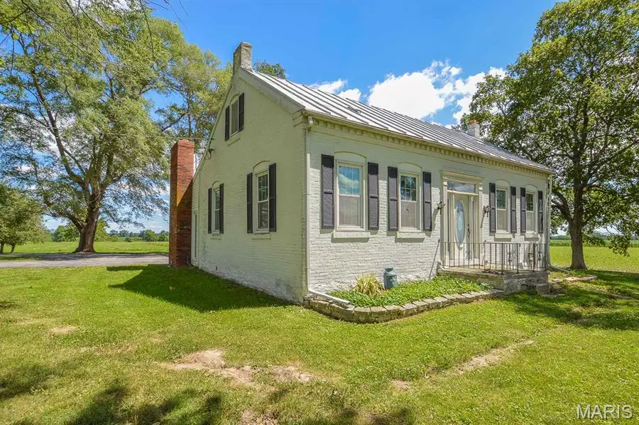 4921 Kk Road, Waterloo, IL 62298 - #2