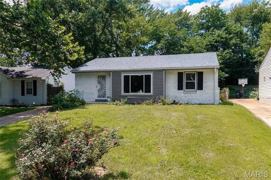 145 Chateau Drive, Florissant, MO 63031 - #2