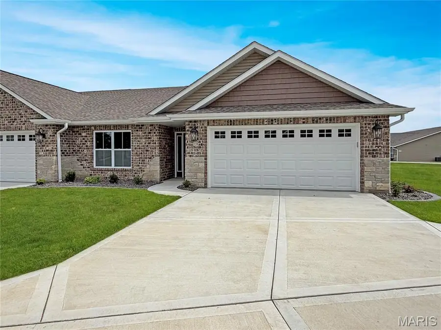 19 Sonata Lane, Troy, IL 62294 - #2