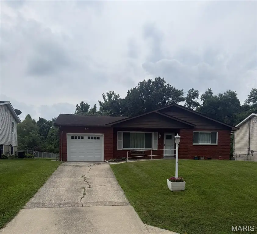 321 Hand Drive, Godfrey, IL 62035 - #1