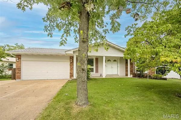 36 Park Charles Boulevard, St Peters, MO 63376