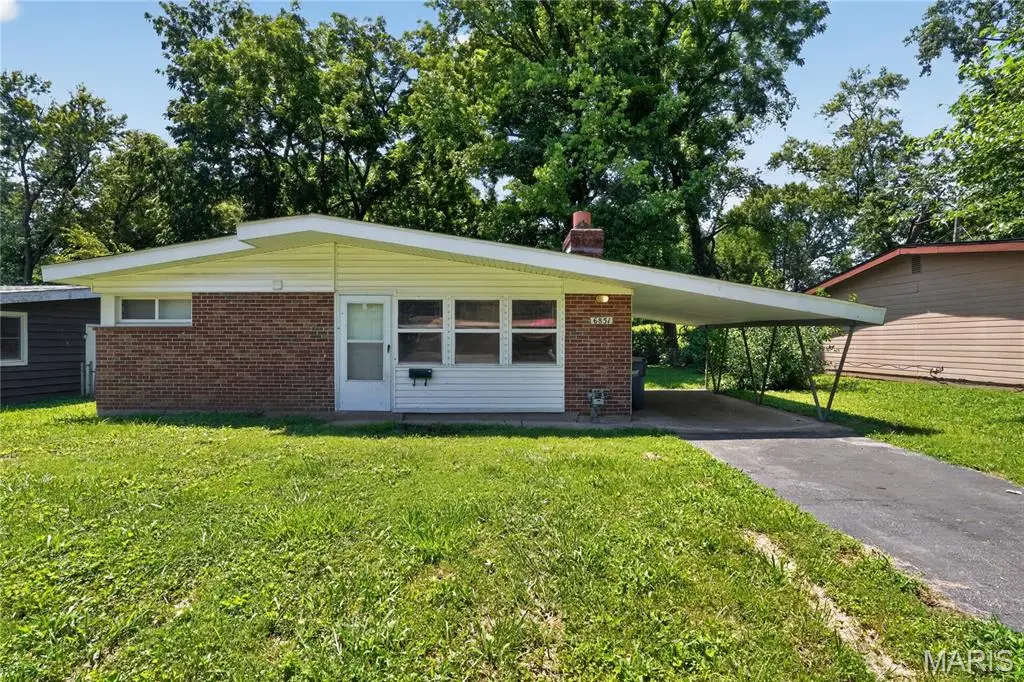 6851 Woodhurst Drive, Berkeley, MO 63134 - #1